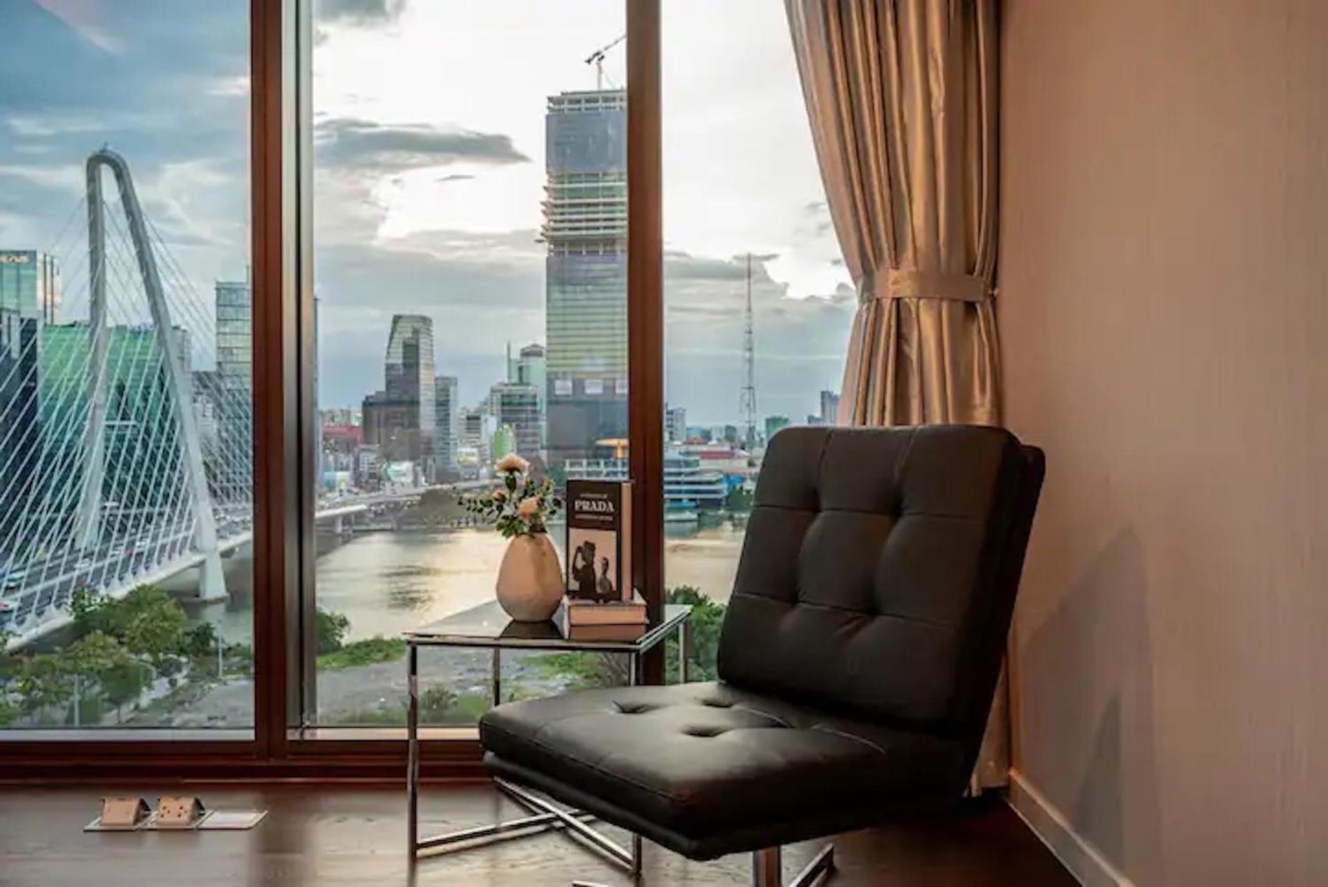 The Metropole -Complex "Opera, Crest, Galleria " -Free Pool-Gym-Sauna Room-Yoga Room โฮจิมินห์ซิตี้ ภายนอก รูปภาพ