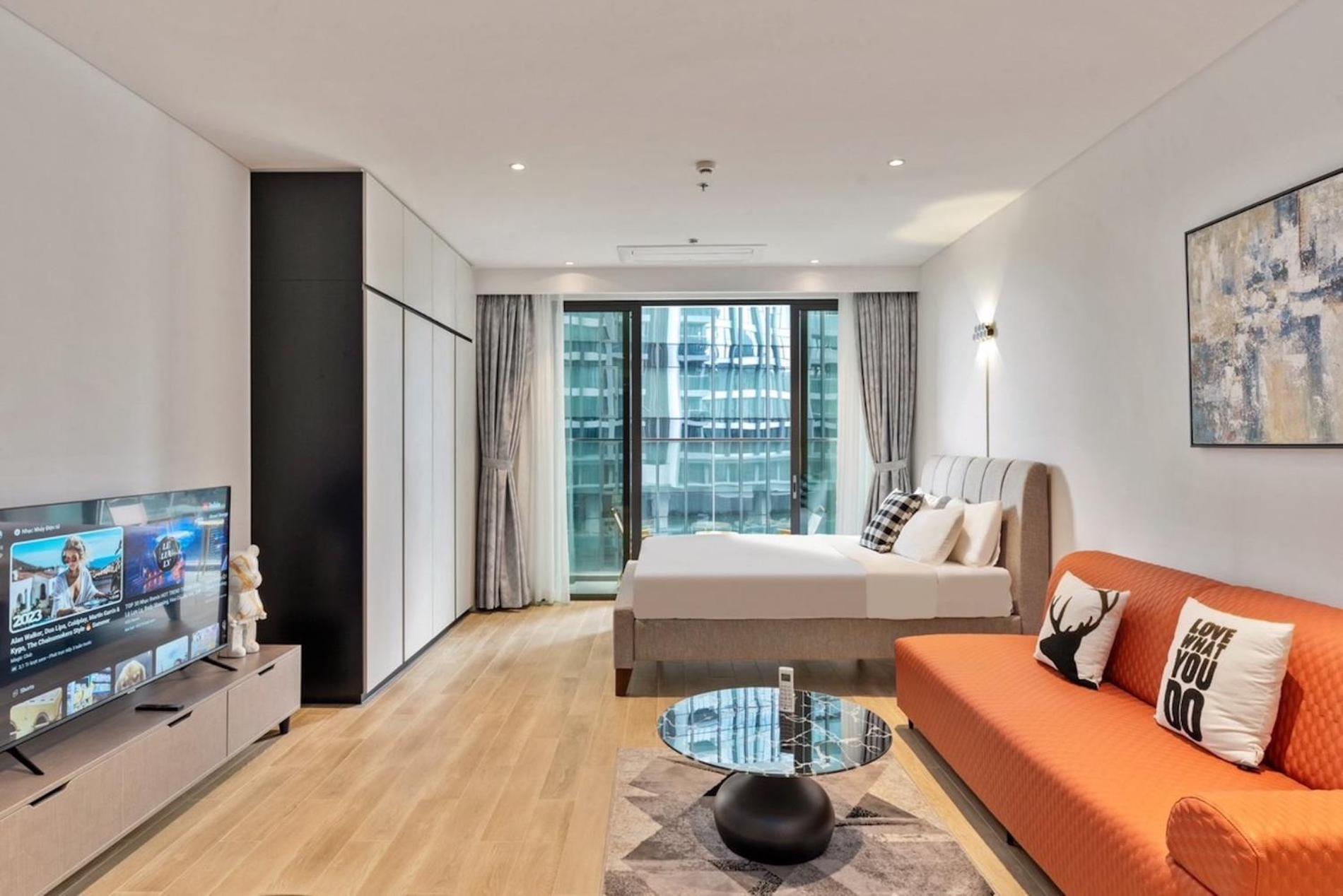 The Metropole -Complex "Opera, Crest, Galleria " -Free Pool-Gym-Sauna Room-Yoga Room โฮจิมินห์ซิตี้ ภายนอก รูปภาพ
