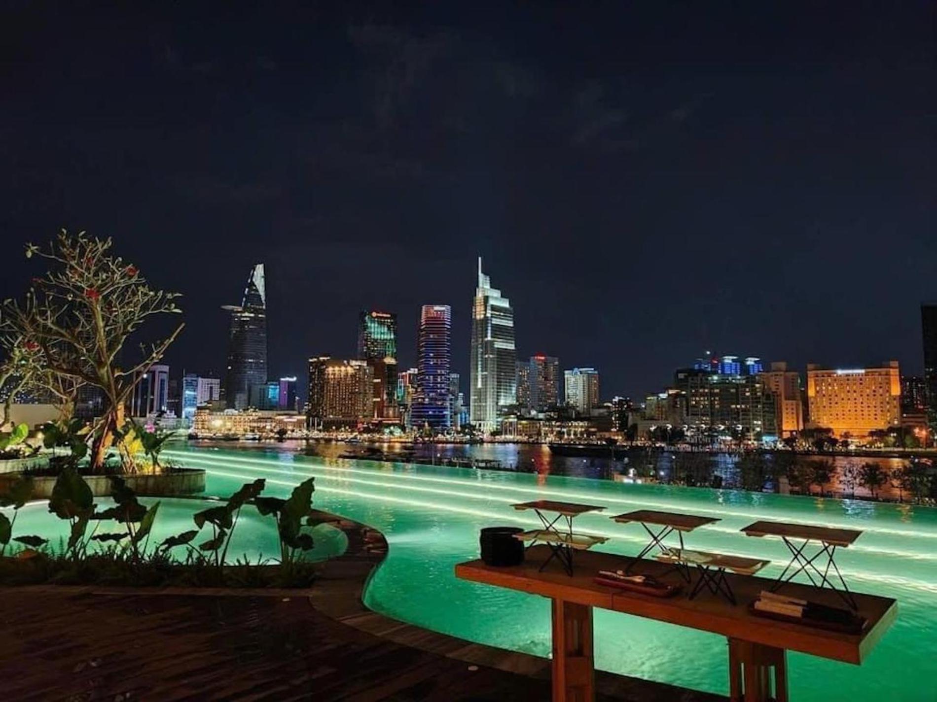 The Metropole -Complex "Opera, Crest, Galleria " -Free Pool-Gym-Sauna Room-Yoga Room โฮจิมินห์ซิตี้ ภายนอก รูปภาพ