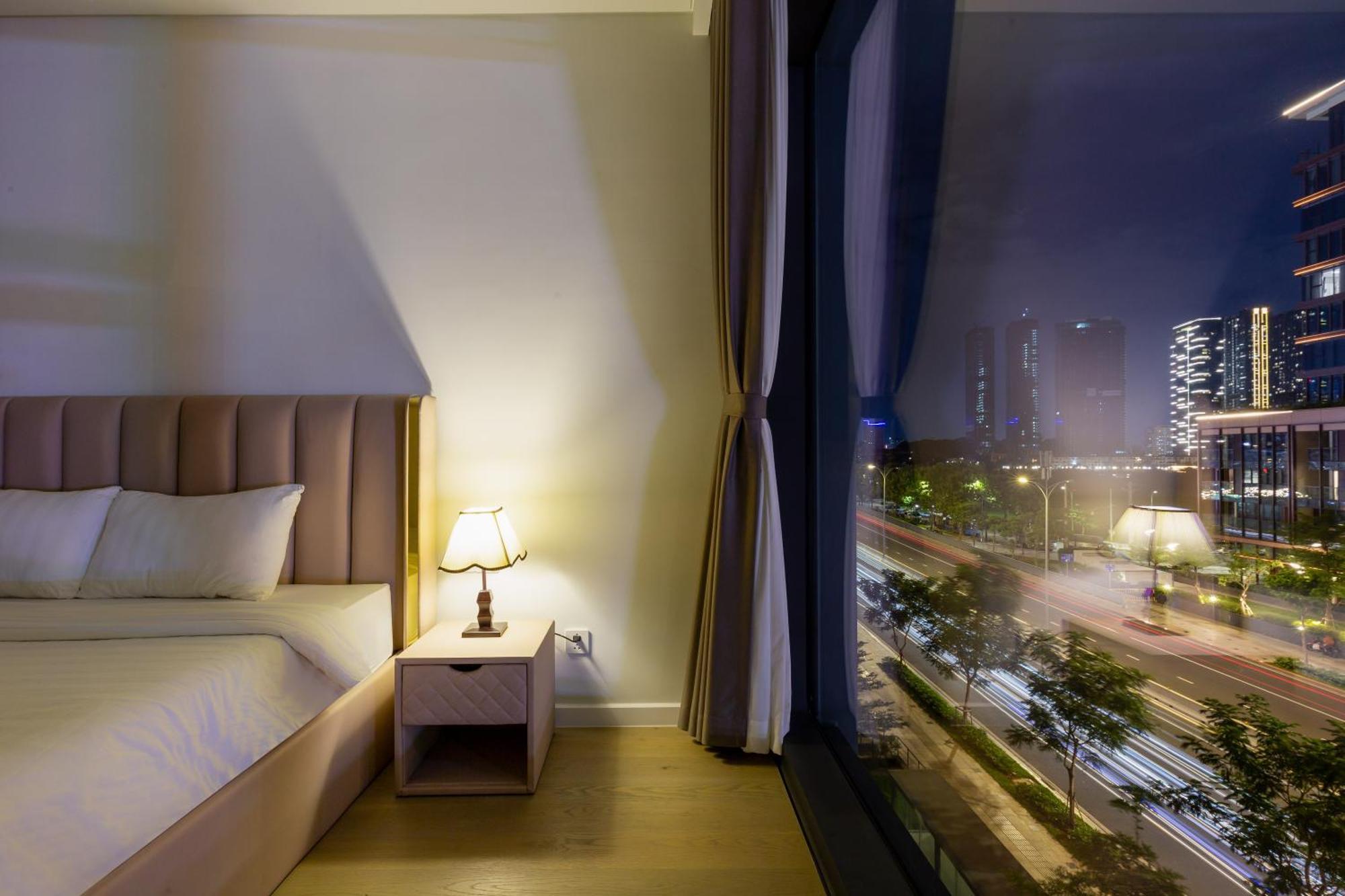 The Metropole -Complex "Opera, Crest, Galleria " -Free Pool-Gym-Sauna Room-Yoga Room โฮจิมินห์ซิตี้ ภายนอก รูปภาพ